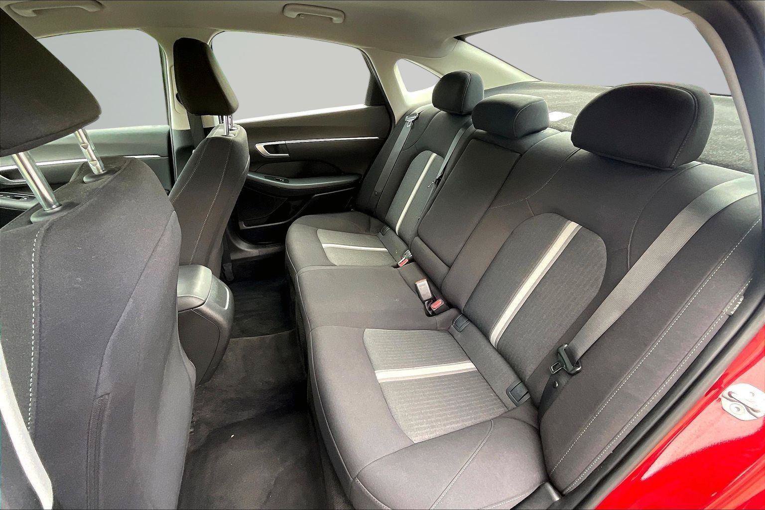 Used 2025 Hyundai Sonata SEL FWD image 23