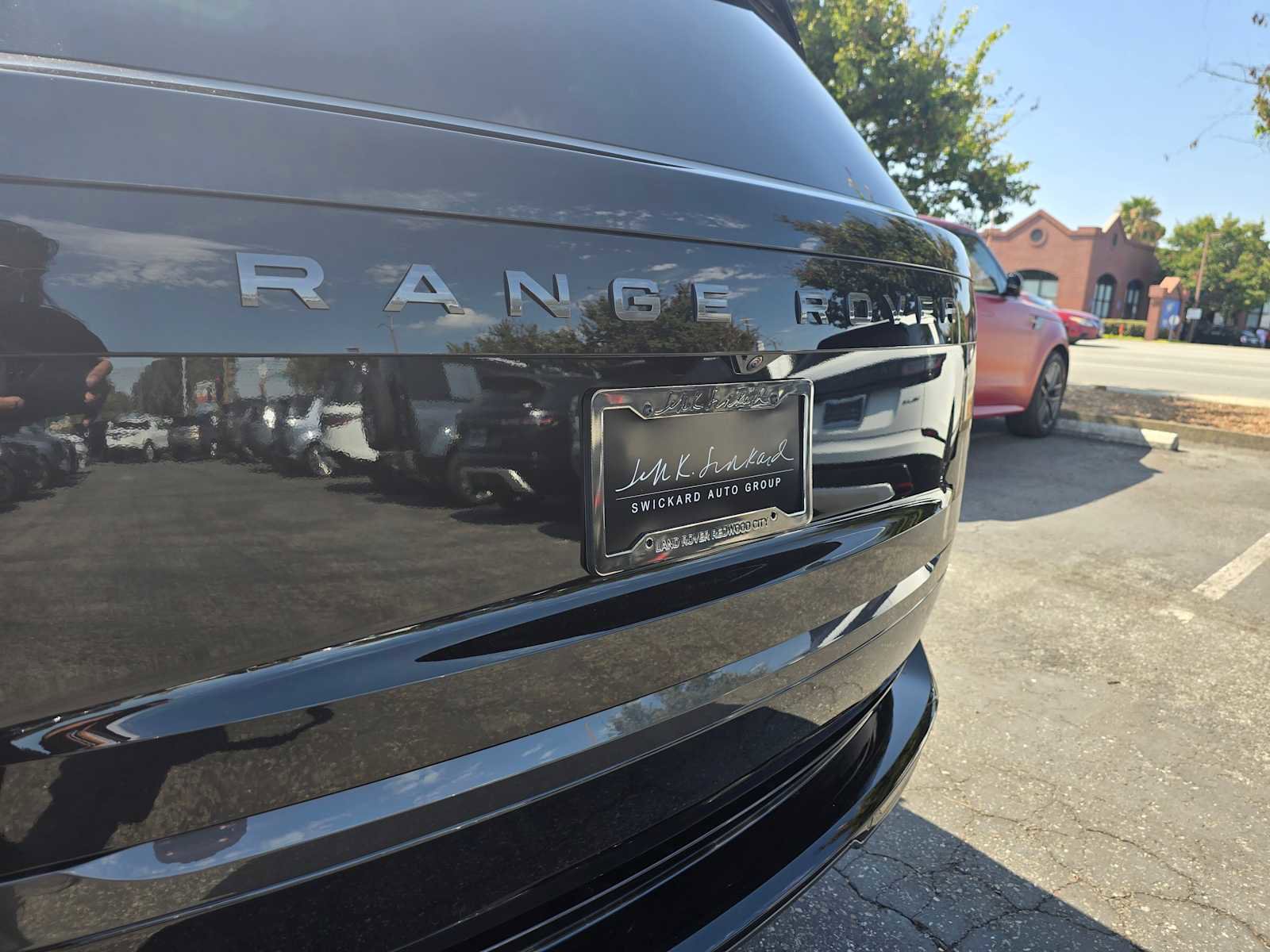 New 2025 Land Rover Range Rover SE image 16