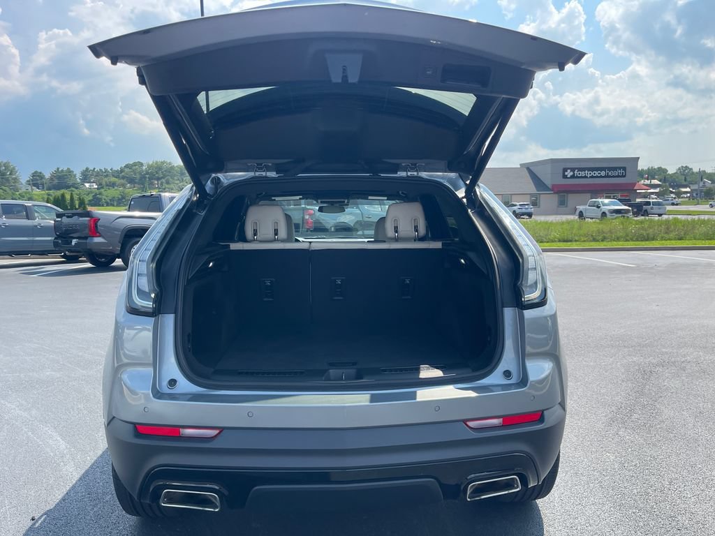 Used 2023 Cadillac XT4 Sport FWD image 9