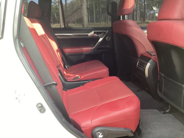 Used 2023 Lexus GX 460 Premium image 18