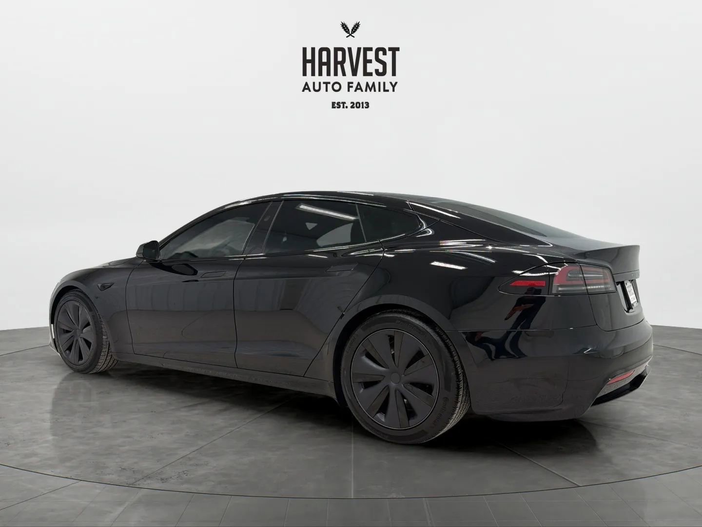 Used 2025 Tesla Model S image 3