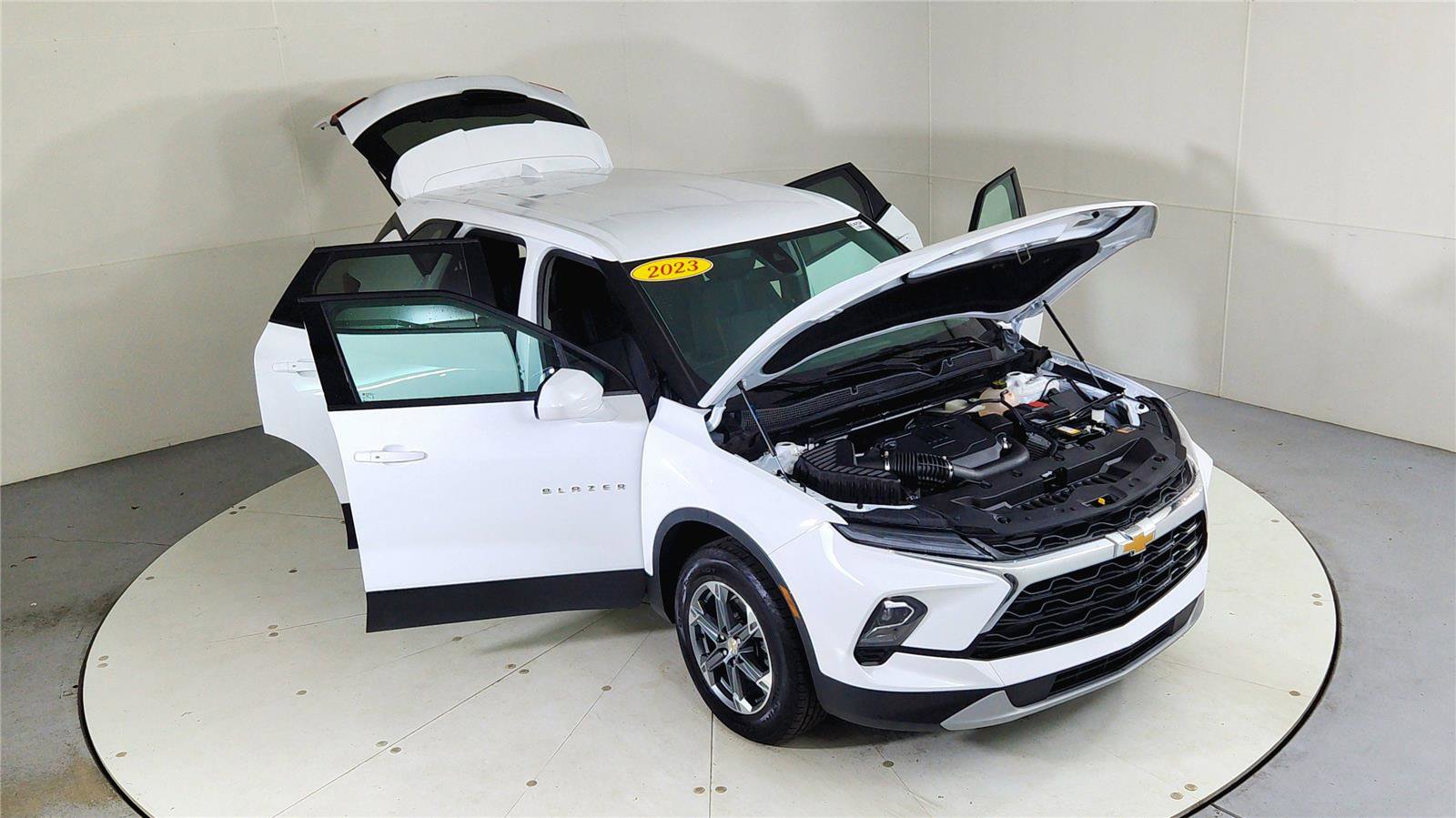 Used 2023 Chevrolet Blazer LT image 24