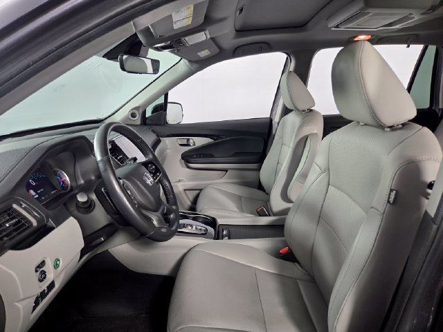 Used 2022 Honda Pilot Elite image 11