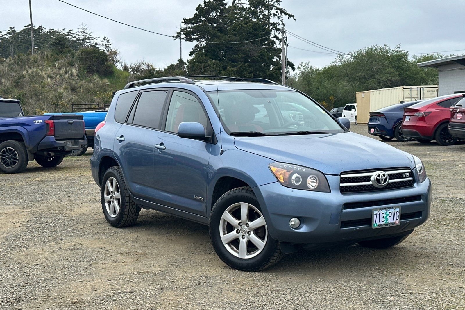 Used 2007 Toyota RAV4 Limited AWD/4WD image 2