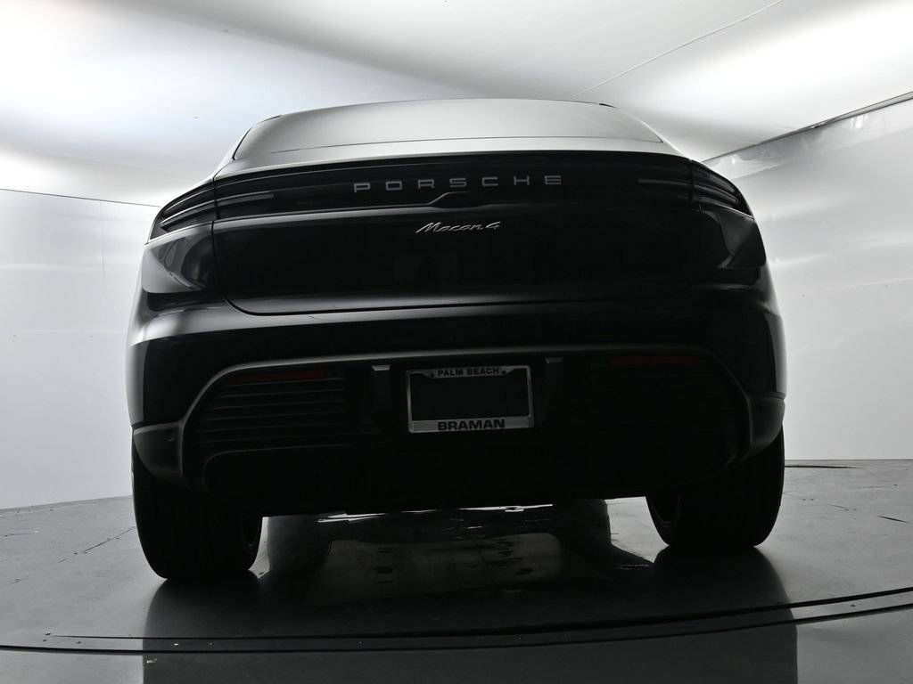 Certified 2024 Porsche Macan 4 Electric image 47