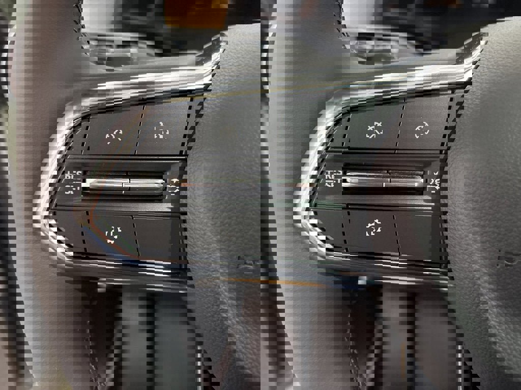 New 2026 Chevrolet Equinox ACTIV w/ Convenience Package III image 25