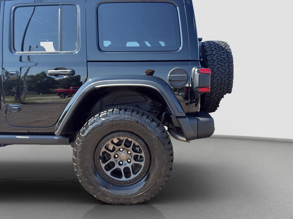 Used 2022 Jeep Wrangler Unlimited Rubicon w/ Xtreme Recon 35" Tire Package AWD/4WD image 21