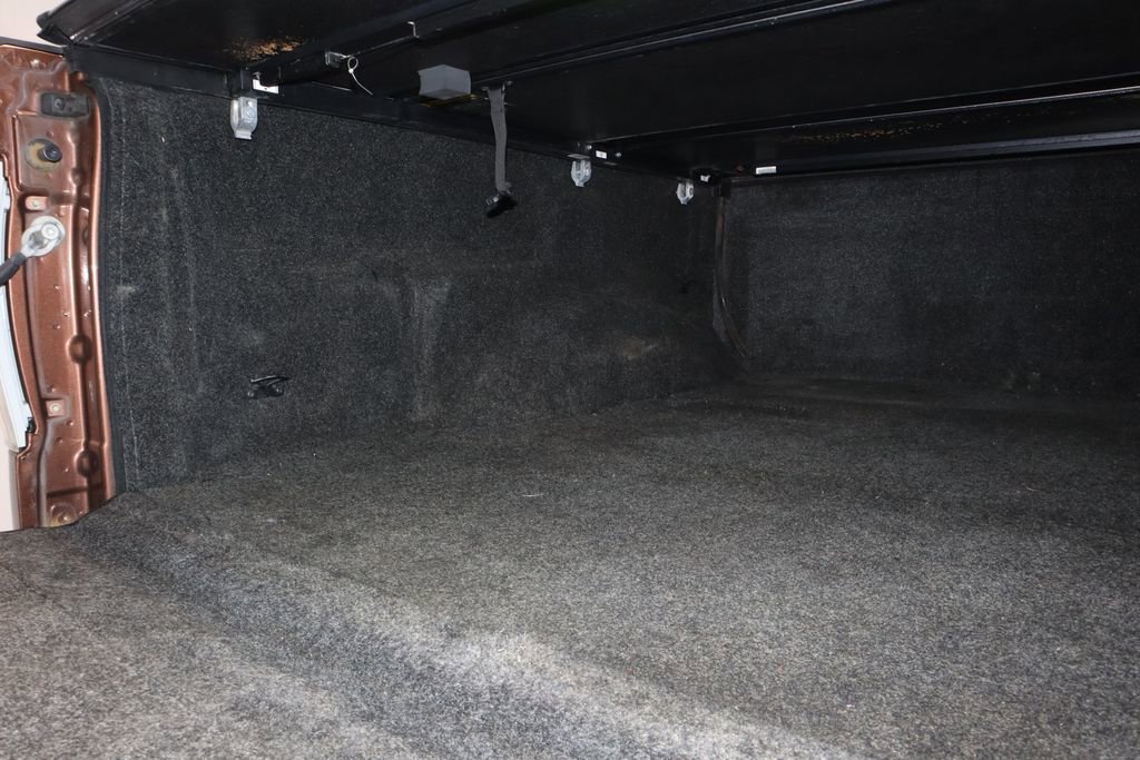 Used 2012 Ford F150 XLT w/ XLT Chrome Pkg AWD/4WD image 16