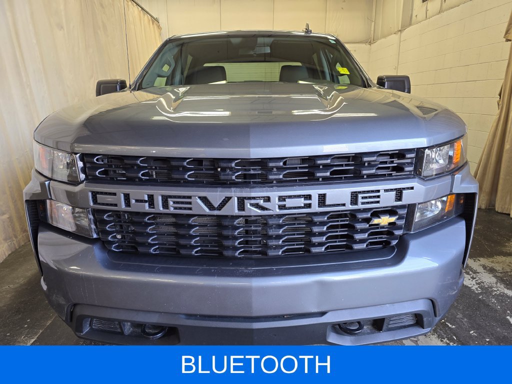 Used 2019 Chevrolet Silverado 1500 Custom w/ Custom Value Package AWD/4WD image 3