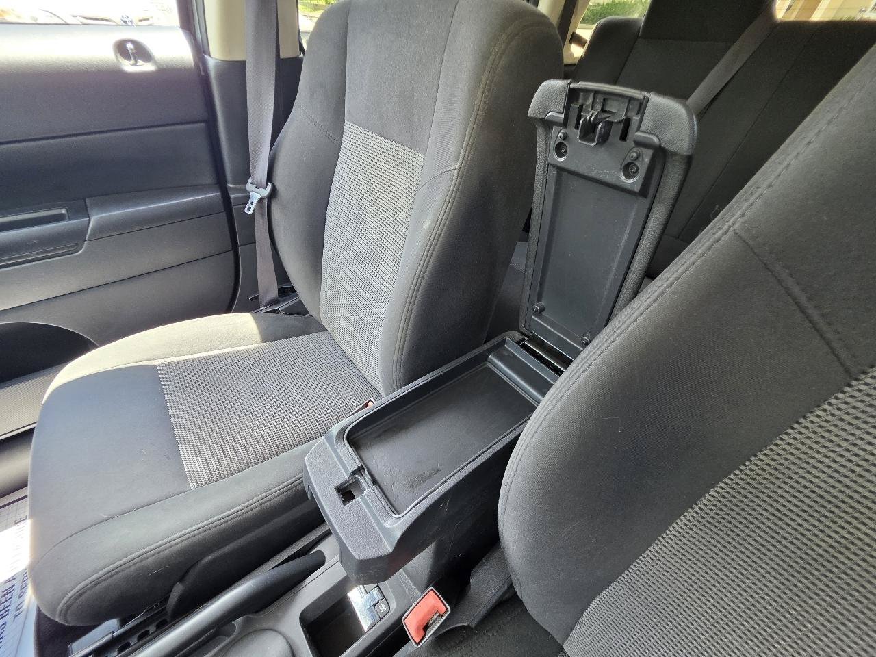 Used 2017 Jeep Patriot Latitude AWD/4WD image 20