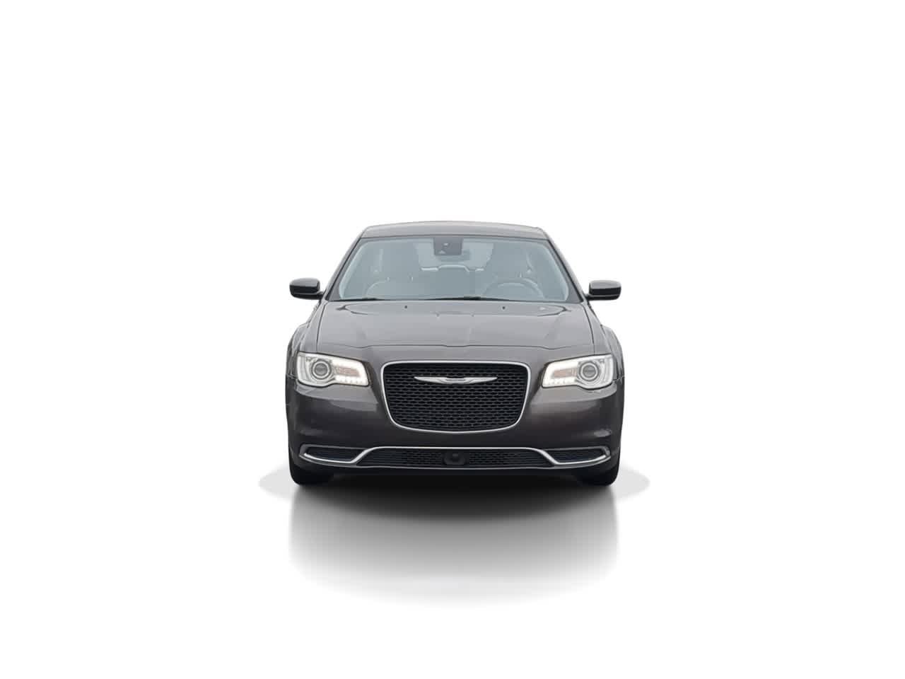 Used 2023 Chrysler 300 Touring w/ Safetytec Plus Group RWD image 3