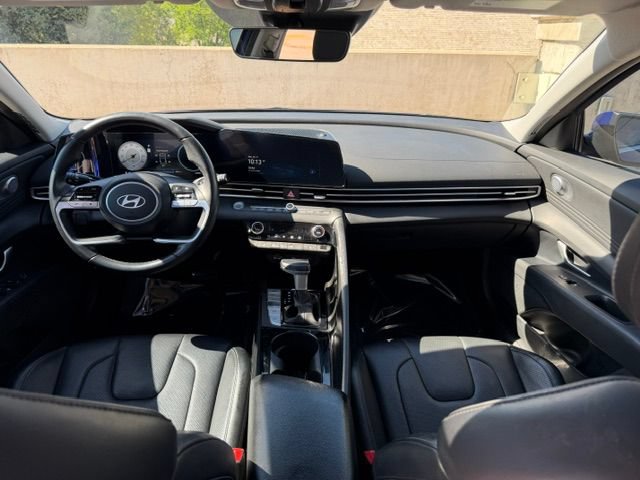Used 2024 Hyundai Elantra Limited FWD image 15