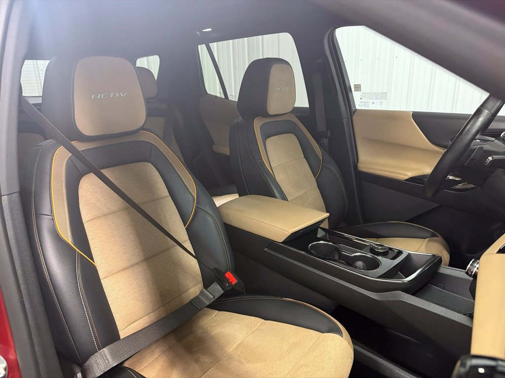 Used 2025 Chevrolet Equinox ACTIV w/ Safety and Technology Package AWD/4WD image 16