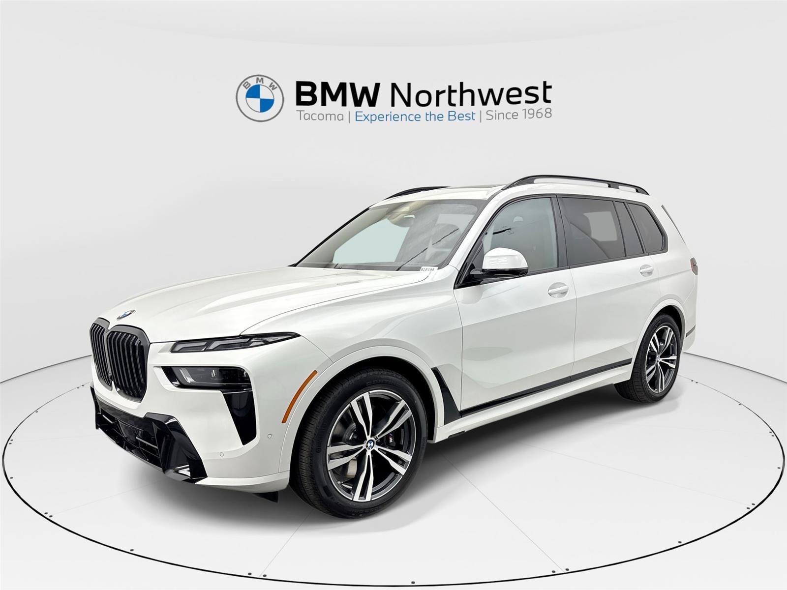 New 2027 BMW X7 xDrive40i w/ M Sport Package