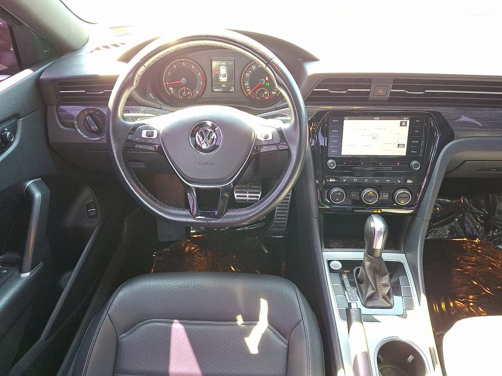 Used 2022 Volkswagen Passat 2.0T R-Line FWD image 12