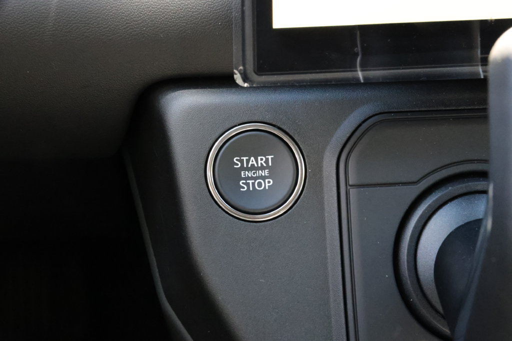 New 2026 Land Rover Defender 110 X-Dynamic SE AWD/4WD image 25