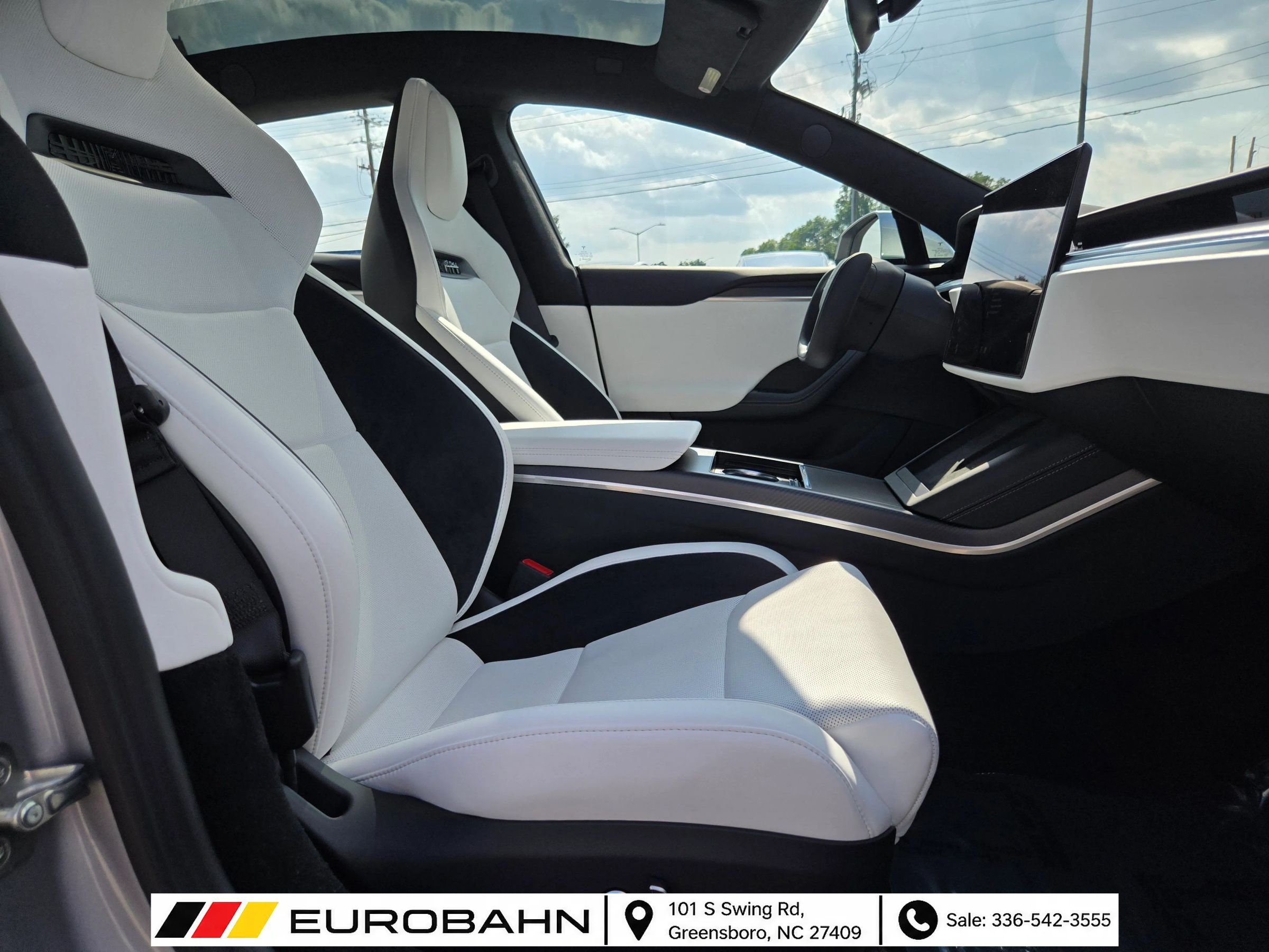 Used 2024 Tesla Model S Plaid AWD/4WD image 21