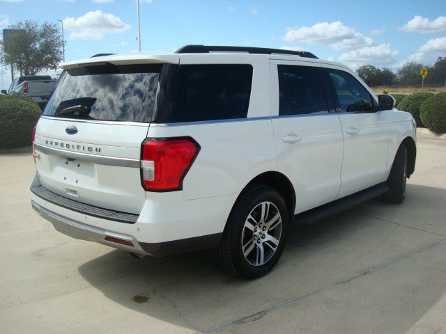 Used 2024 Ford Expedition XLT RWD image 7