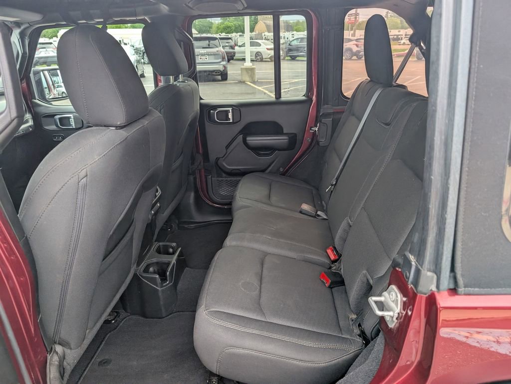 Used 2021 Jeep Wrangler Unlimited Sport AWD/4WD image 9