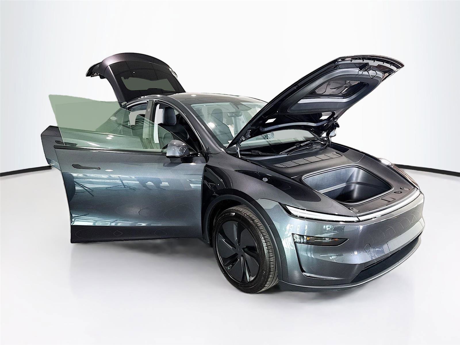 Used 2026 Tesla Model Y 2WD image 37