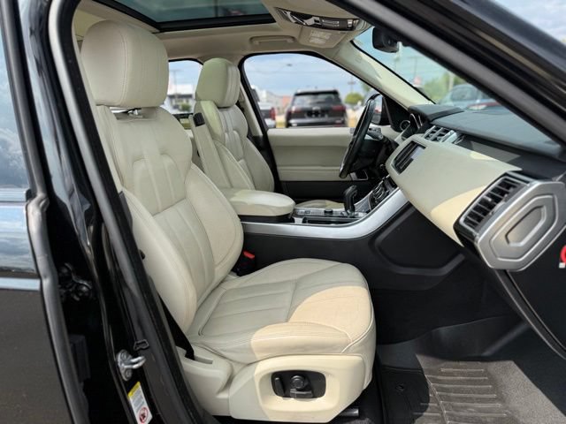 Used 2016 Land Rover Range Rover Sport HSE AWD/4WD image 16