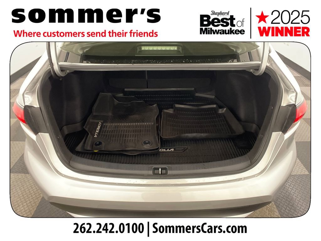 Used 2020 Toyota Corolla LE image 19