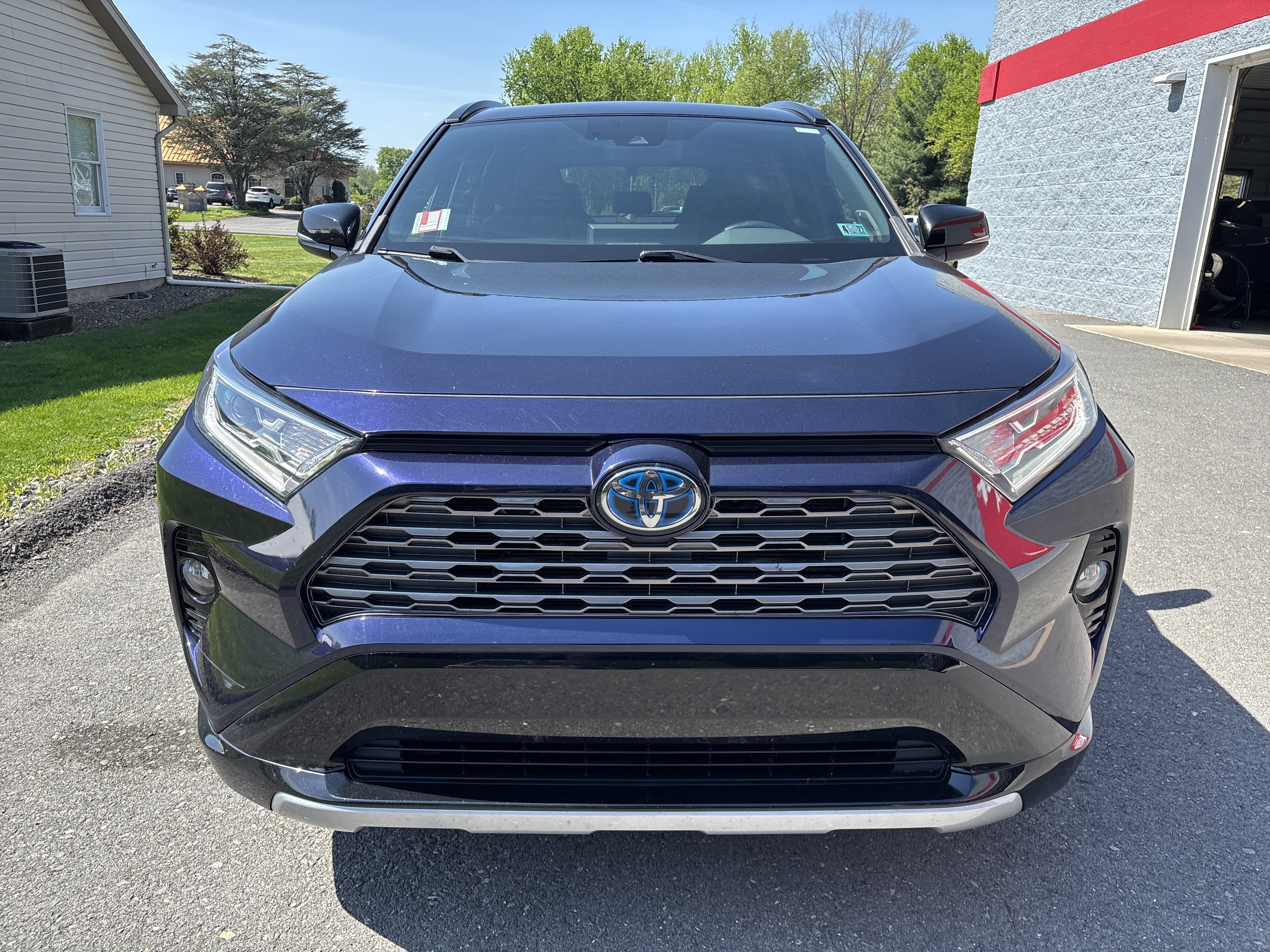 Used 2020 Toyota RAV4 XSE w/ All Weather Liner Package AWD/4WD image 9