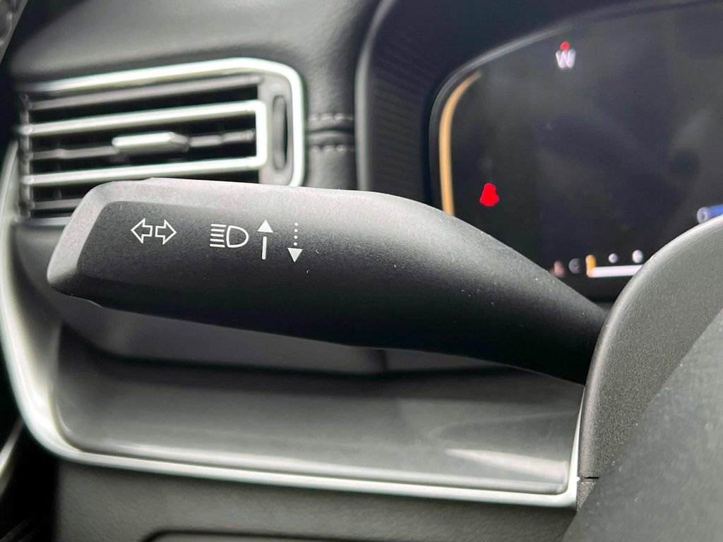 Used 2023 Jeep Wagoneer 4WD image 24