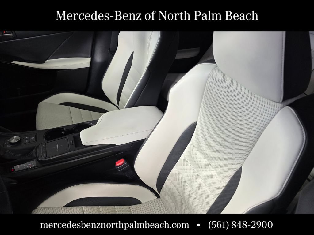 Used 2022 Lexus IS 350 F Sport RWD image 10