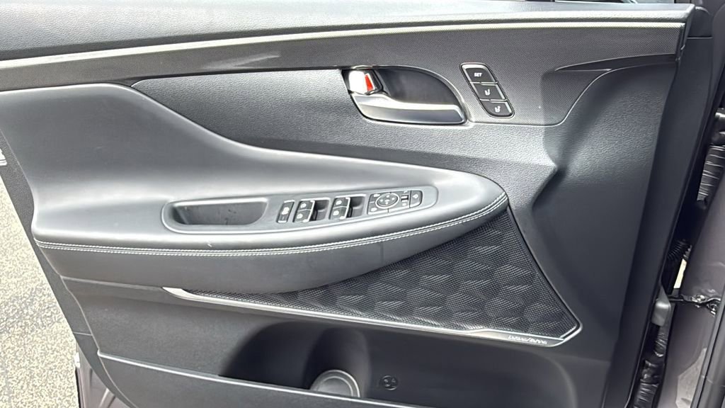 Used 2022 Hyundai Santa Fe Limited image 27