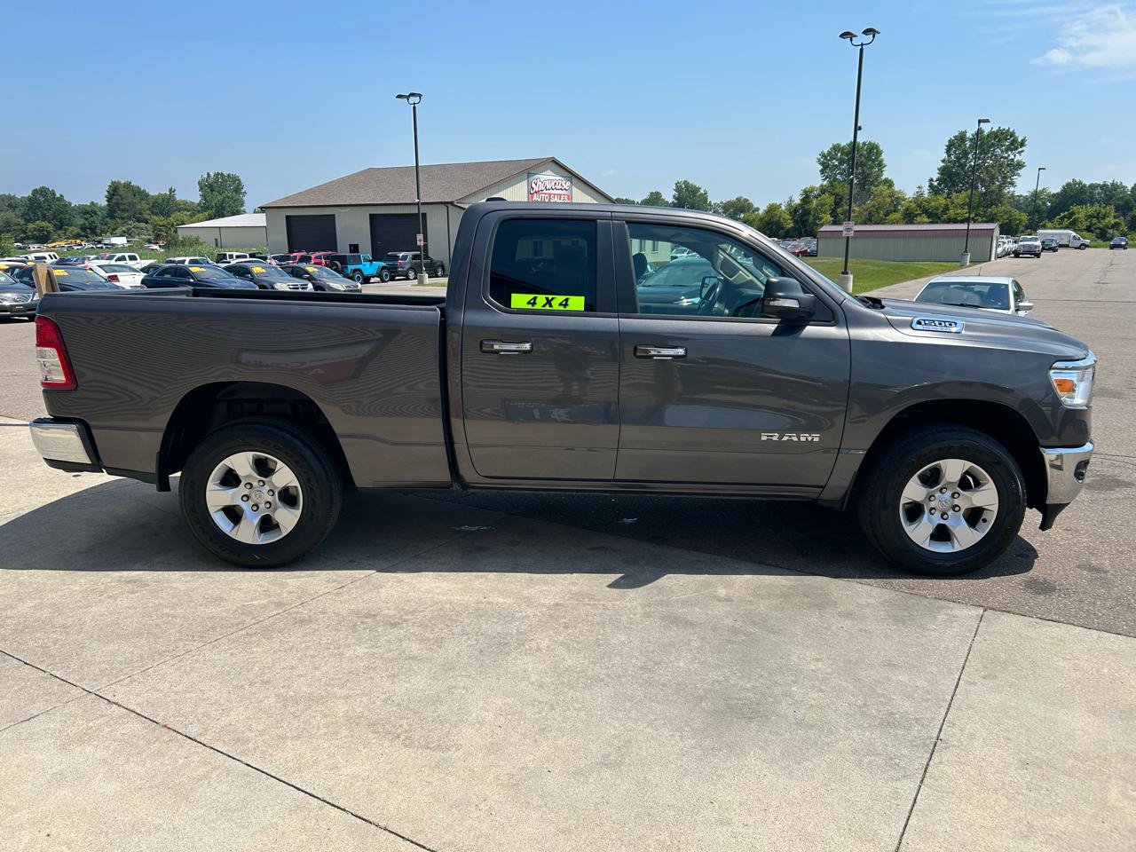 Used 2020 RAM 1500 Big Horn AWD/4WD image 4