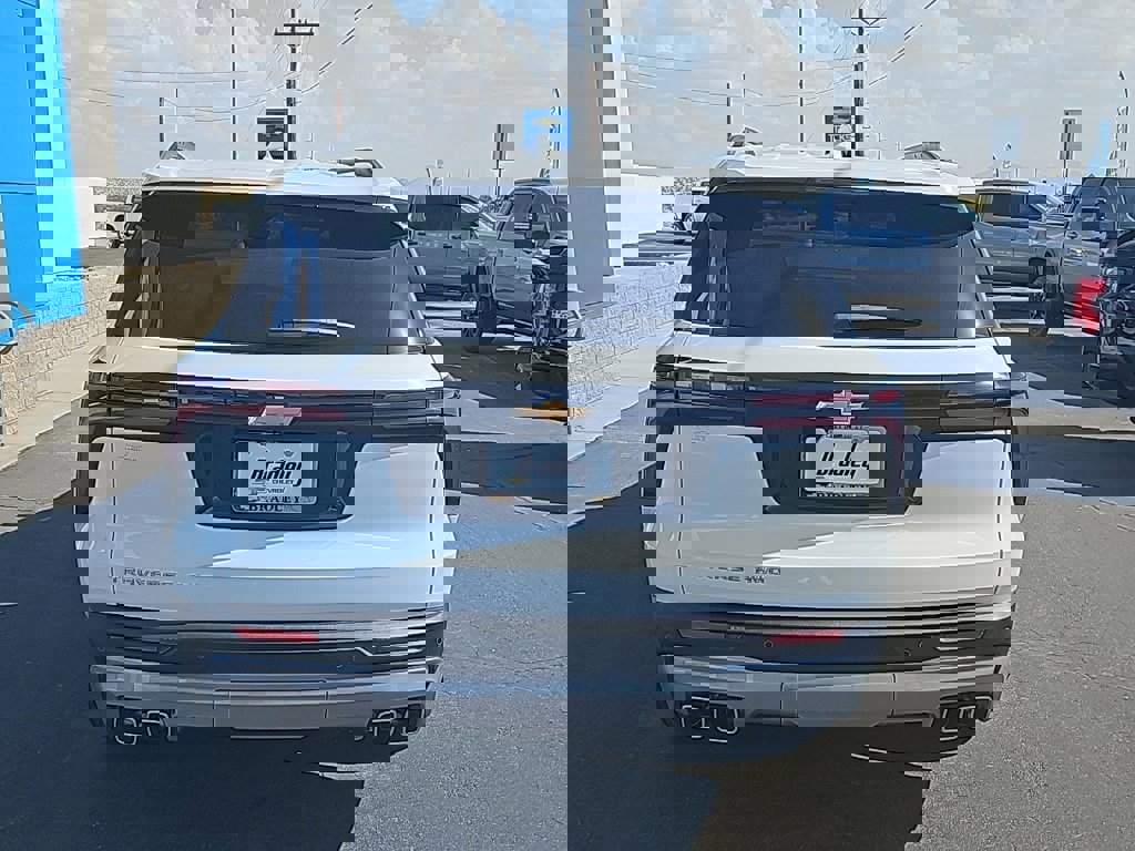 New 2026 Chevrolet Traverse LT w/ Enhanced Driving Package image 4