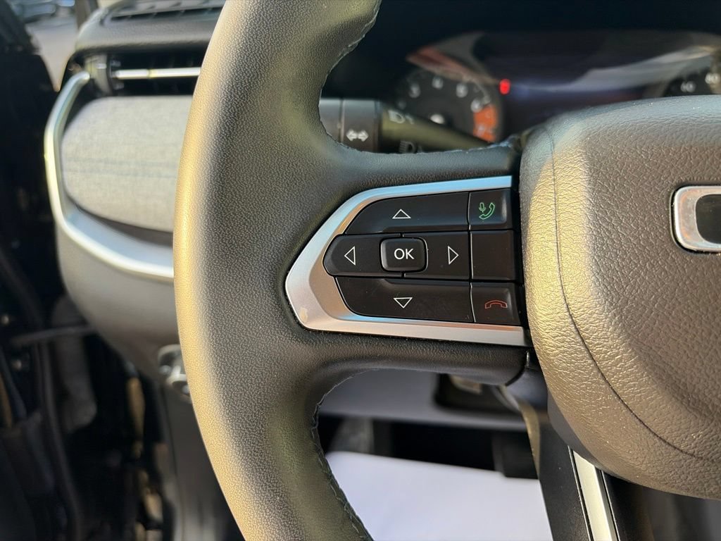 Used 2022 Jeep Compass Latitude AWD/4WD image 22