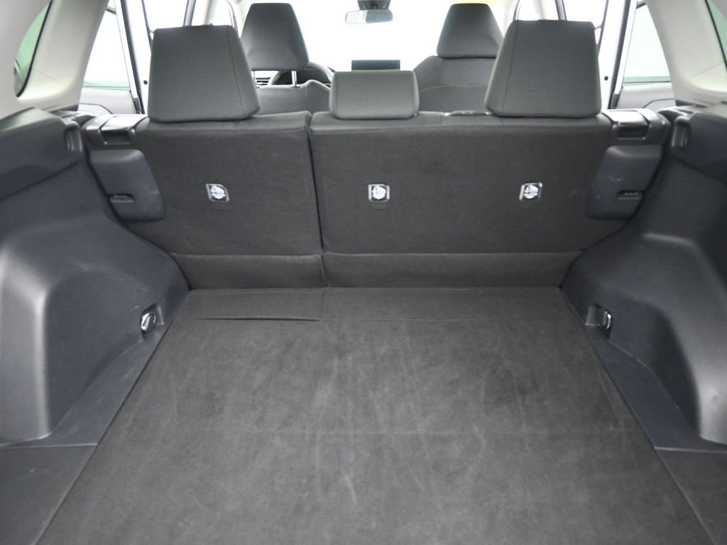 Used 2025 Toyota RAV4 LE image 18
