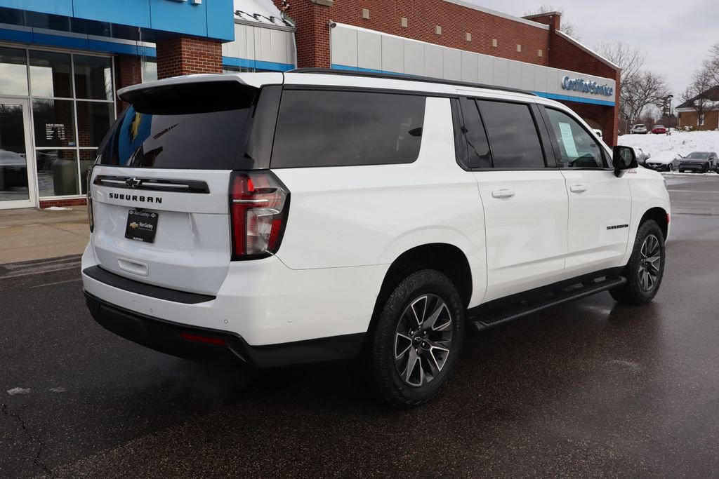 Used 2023 Chevrolet Suburban Z71 w/ Luxury Package image 41