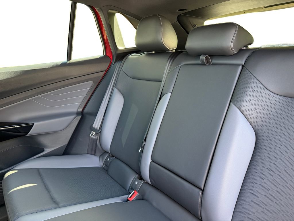 Used 2023 Volkswagen ID.4 Pro S image 13