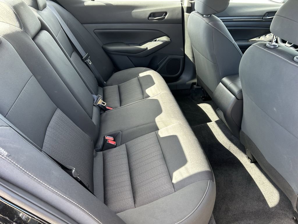 Used 2025 Nissan Altima 2.5 S image 11