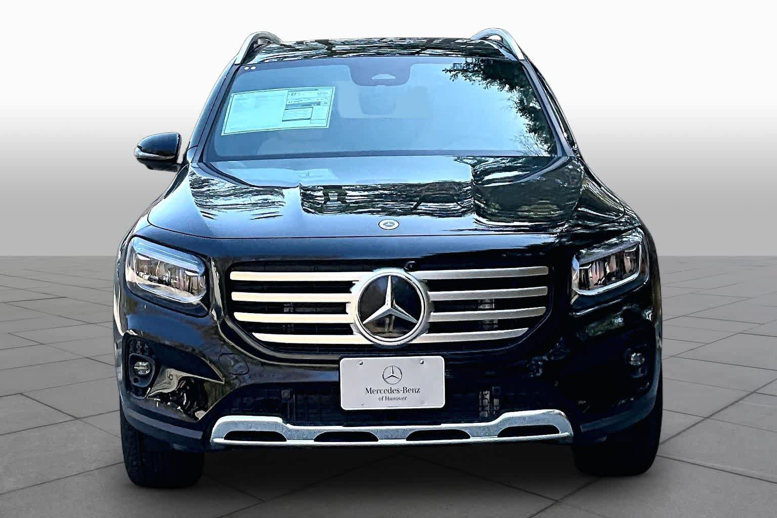 New 2026 Mercedes-Benz GLB 250 4MATIC image 3