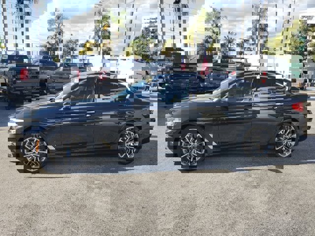 Used 2018 BMW 530i xDrive w/ Premium Package image 4