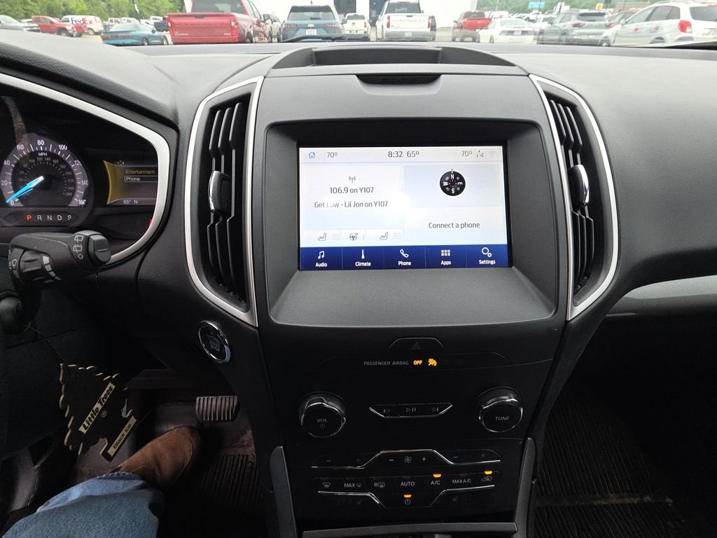 Used 2020 Ford Edge SEL w/ Cold Weather Package AWD/4WD image 10