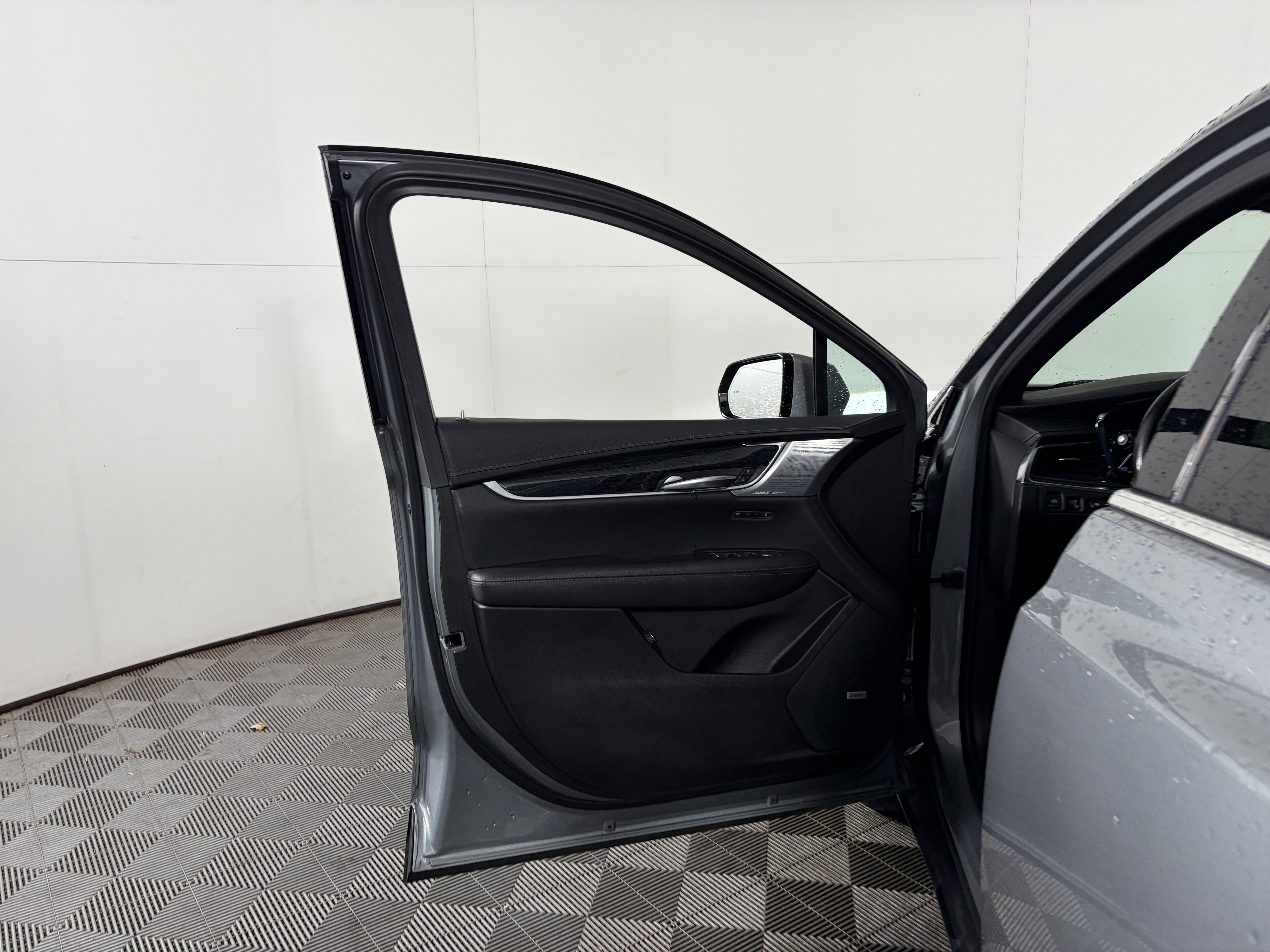 Certified 2023 Cadillac XT5 Premium Luxury w/ Technology Package image 27