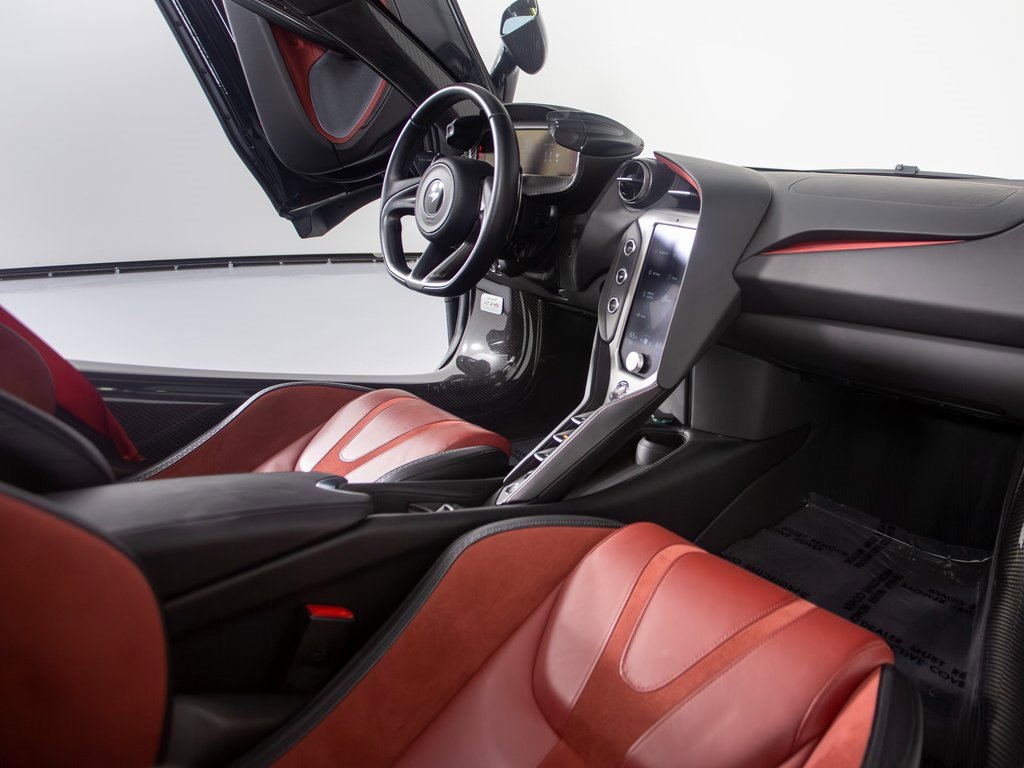 Used 2024 McLaren 750S Spider image 26