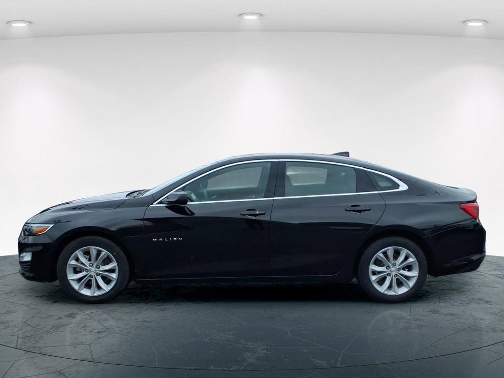 Used 2025 Chevrolet Malibu LT image 6