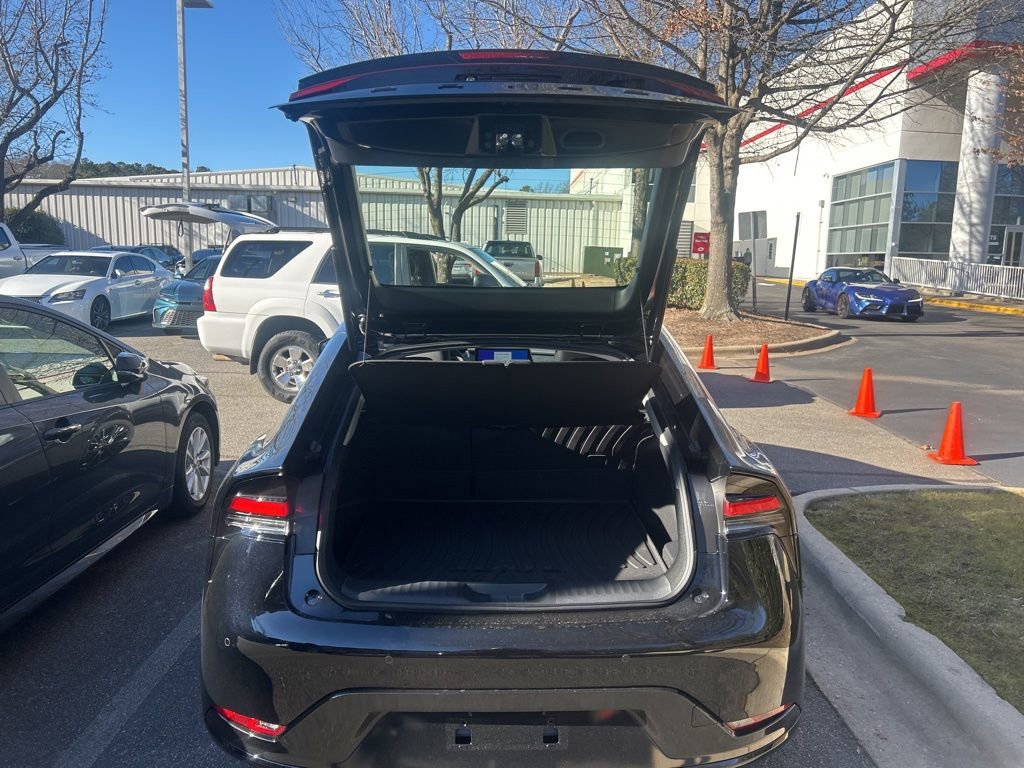New 2026 Toyota Prius XLE image 17