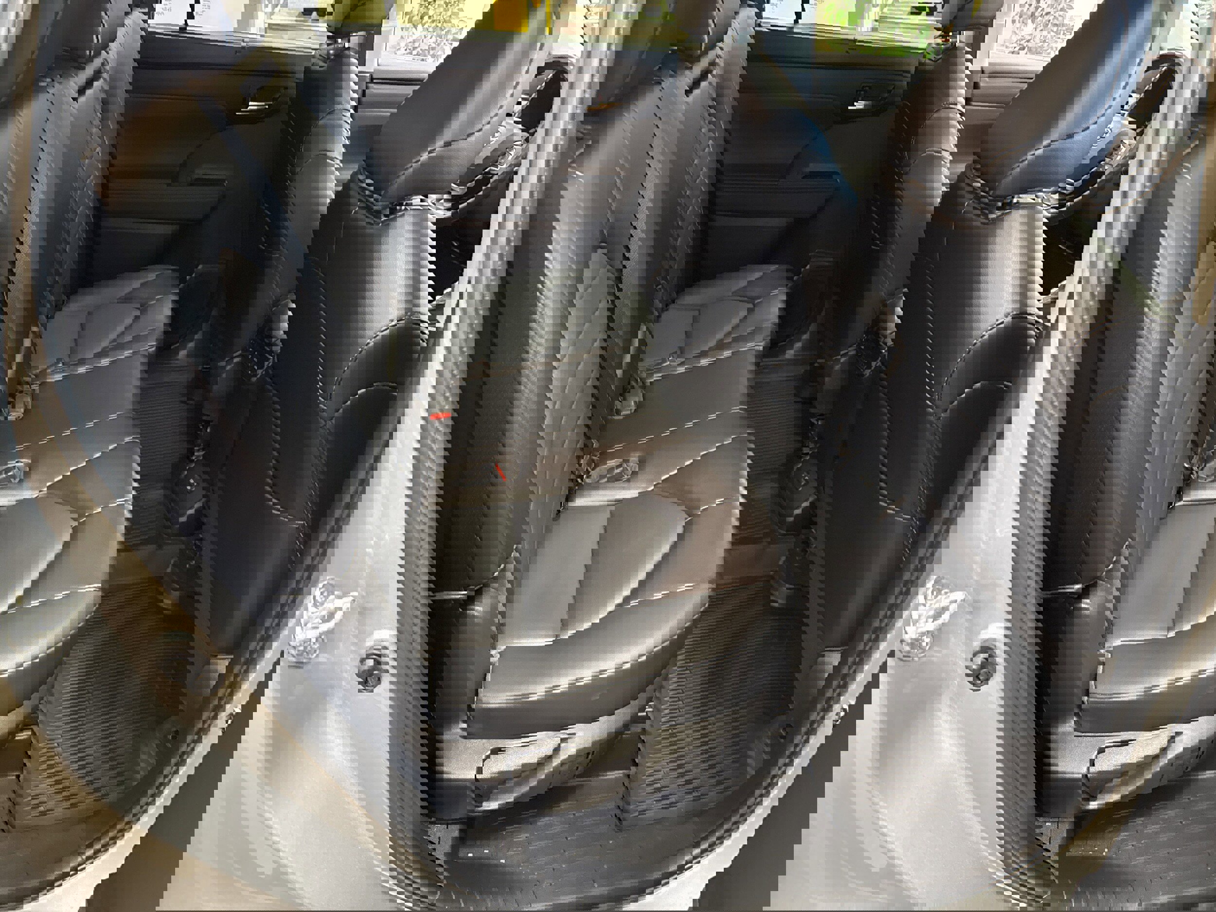 Used 2022 Toyota Highlander XLE image 20