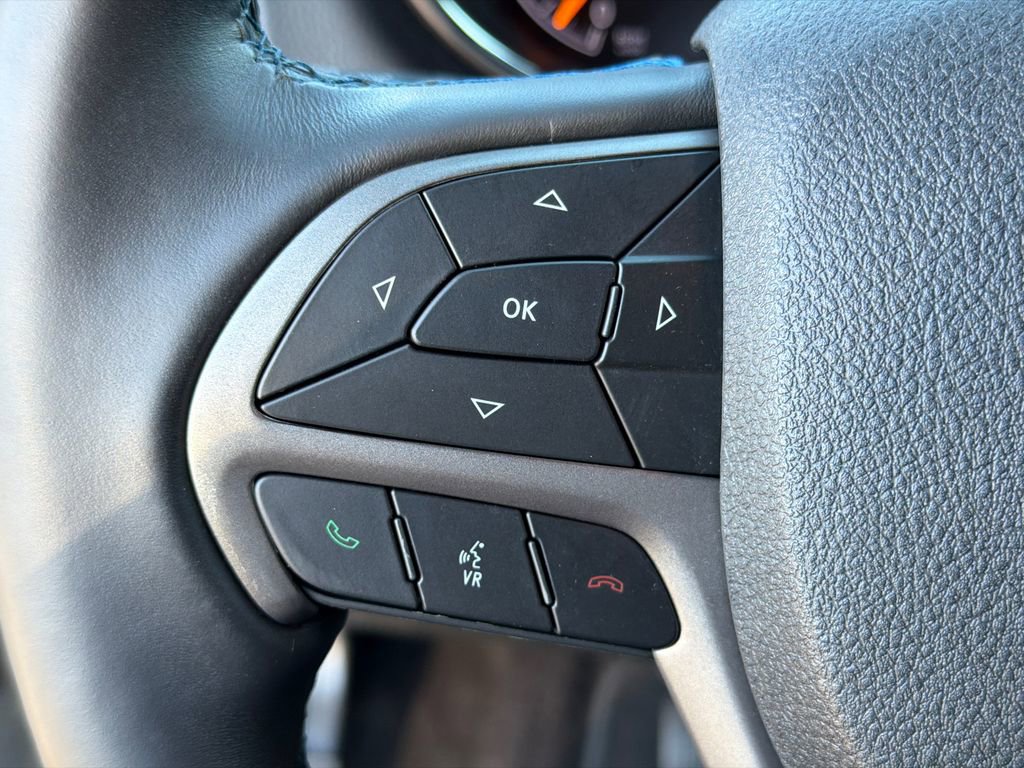 Used 2018 Jeep Grand Cherokee Laredo AWD/4WD image 25