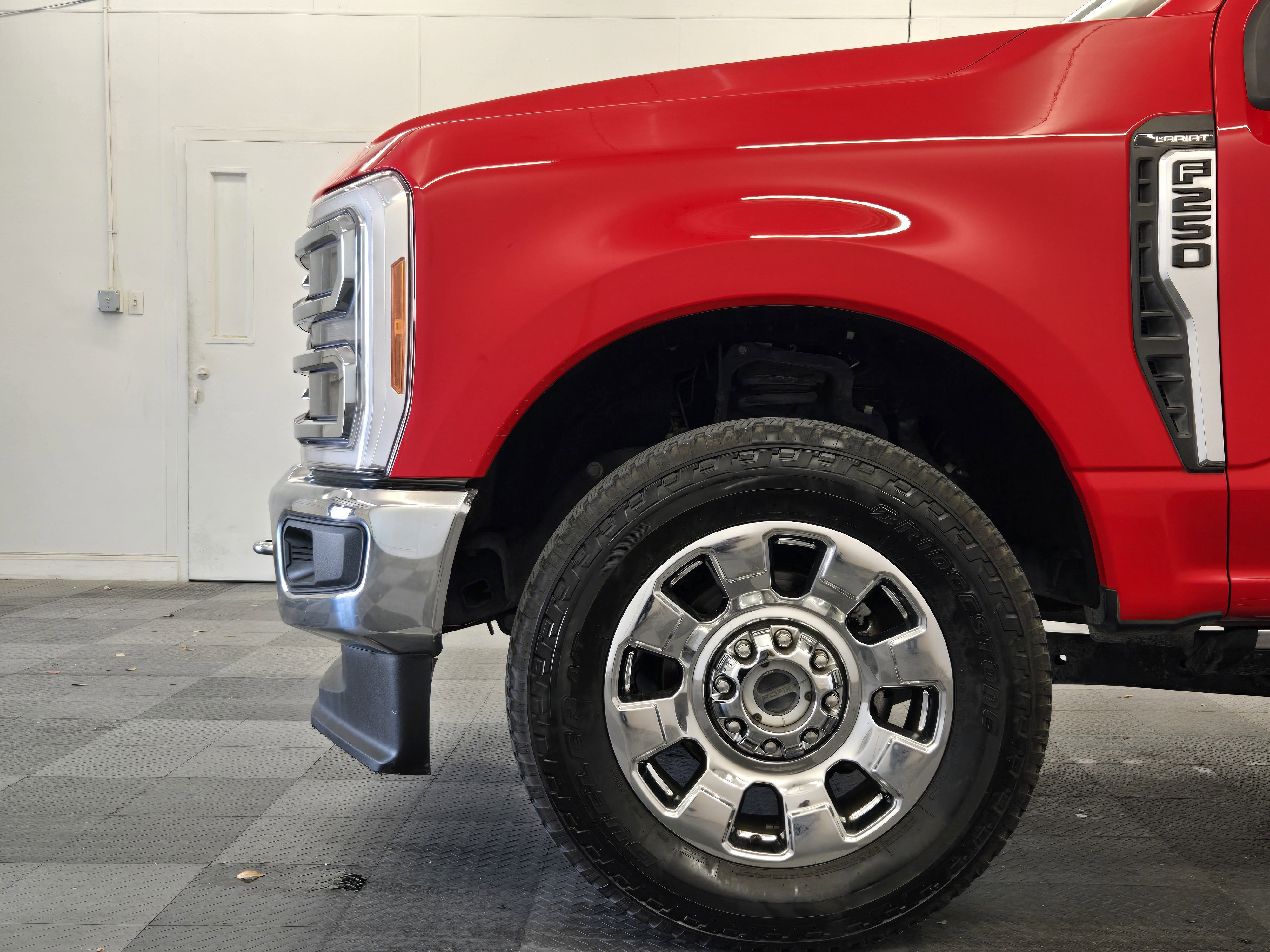 Certified 2023 Ford F250 Lariat w/ Chrome Package image 9