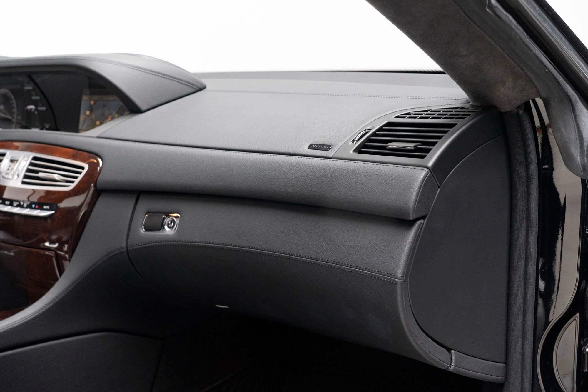 Used 2012 Mercedes-Benz CL 63 AMG image 53