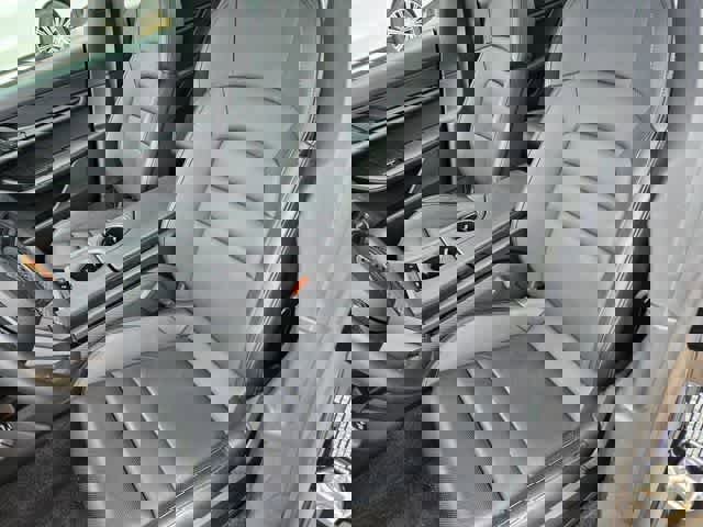 Used 2023 Porsche Taycan w/ Premium Package image 14