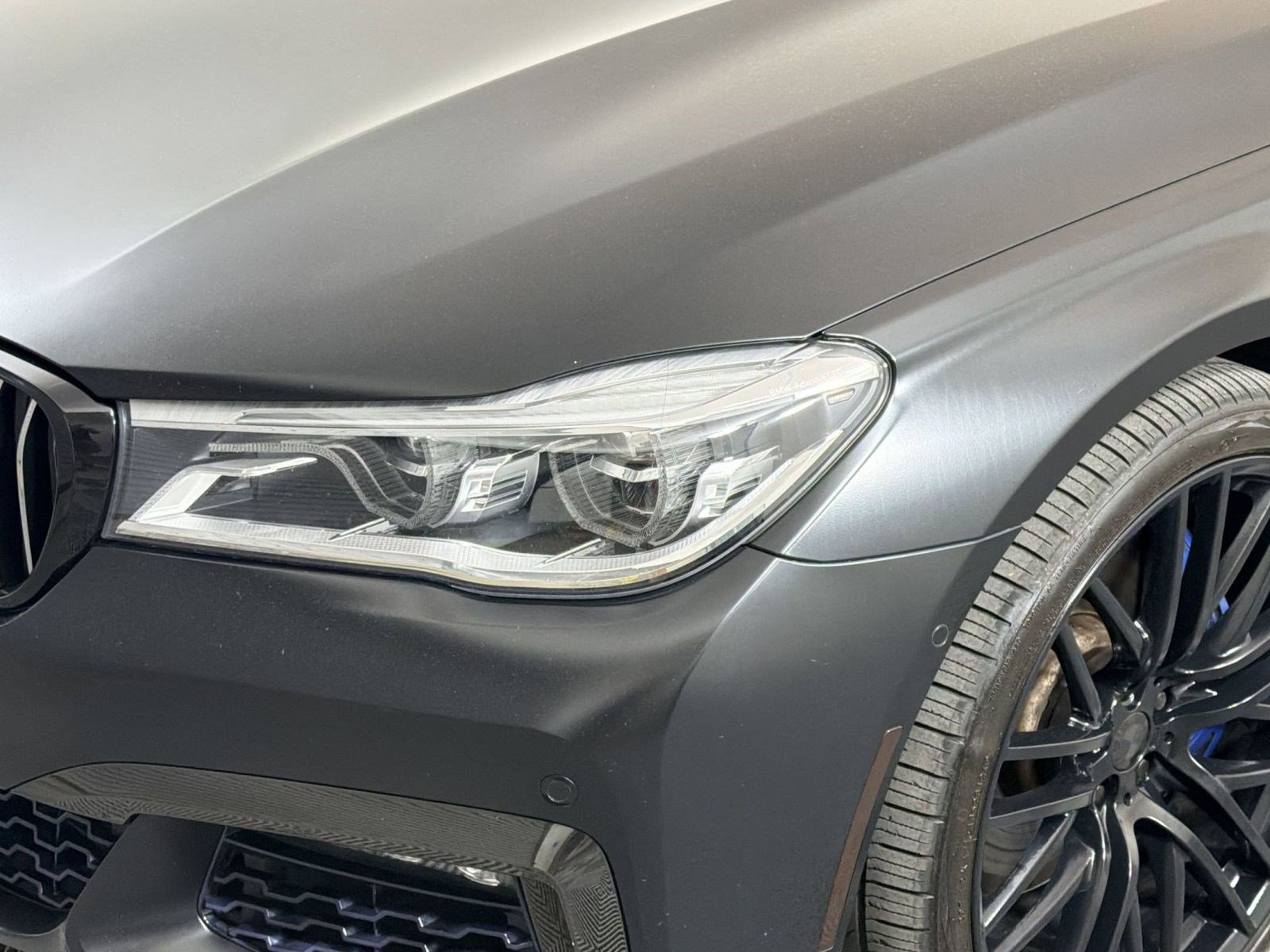 Used 2017 BMW 750i RWD image 11